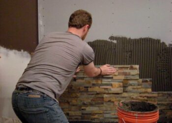 Metode Pelaksanaan Pemasangan Batu Andesit dan Batu alam Tempel