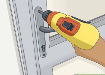 Metode Pelaksanaan Pemasangan Pintu PVC Kamar Mandi