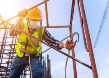 SOP K3 Bekerja di Ketinggian (Working at Height)