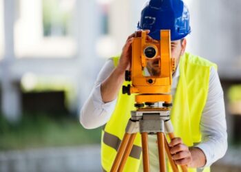 Peran Surveyor dalam Proses Survey Pemetaan