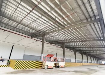 Pemasangan kanopi baja ringan