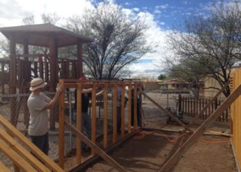 Biaya pembuatan Kandang ayam Baja Ringan Per Meter Terbaru 2025